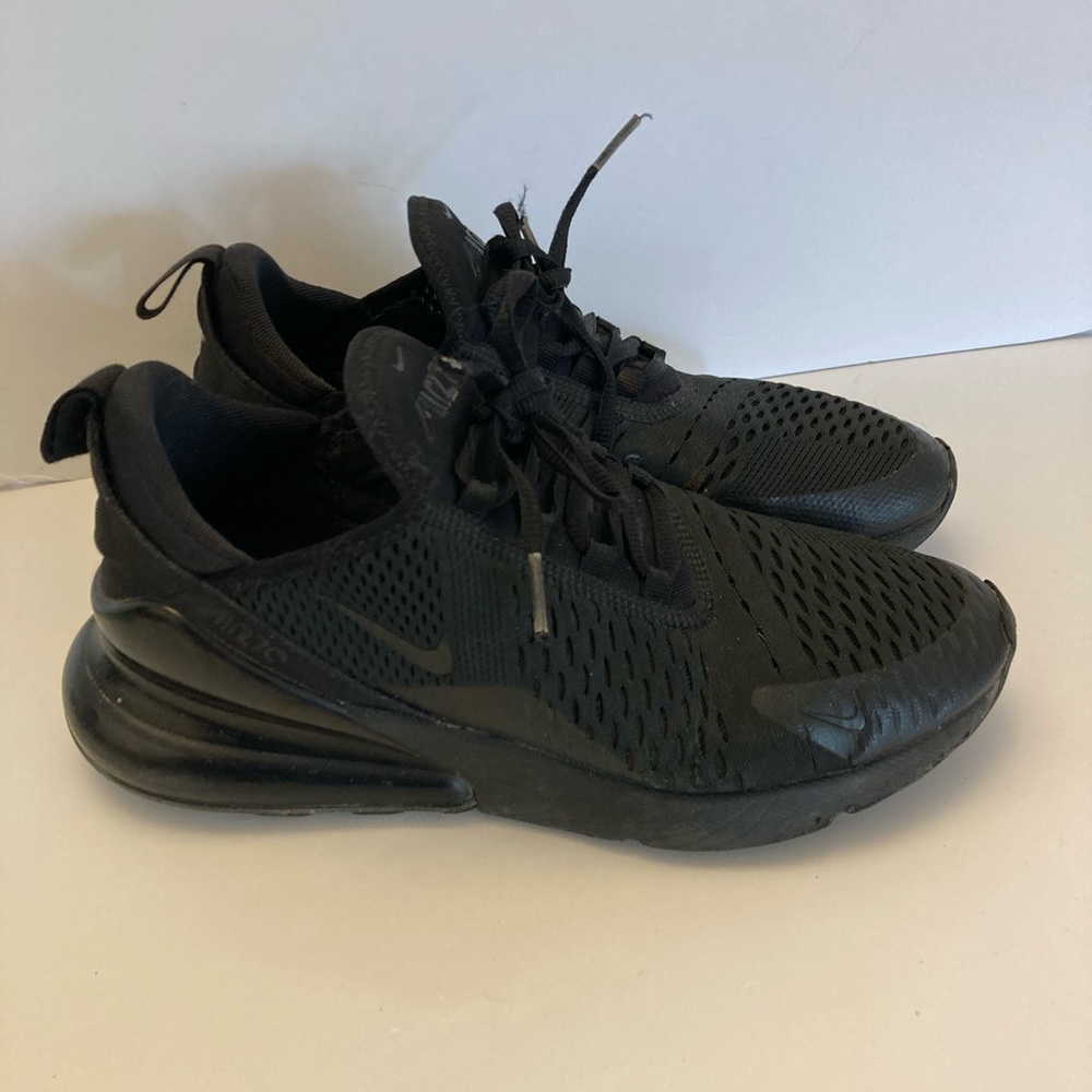 Nike Air 270 Black Women’s Size 7